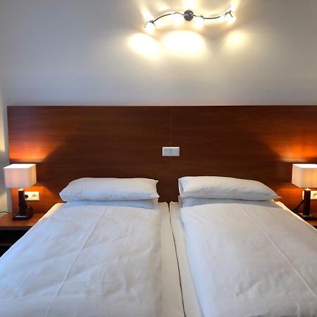 Hotel Mirabell Erlangen Zewnętrze zdjęcie