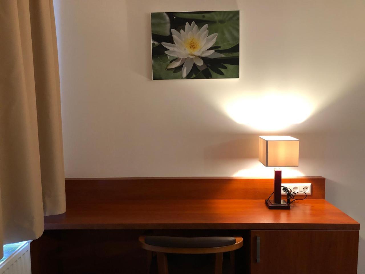Hotel Mirabell Erlangen Zewnętrze zdjęcie