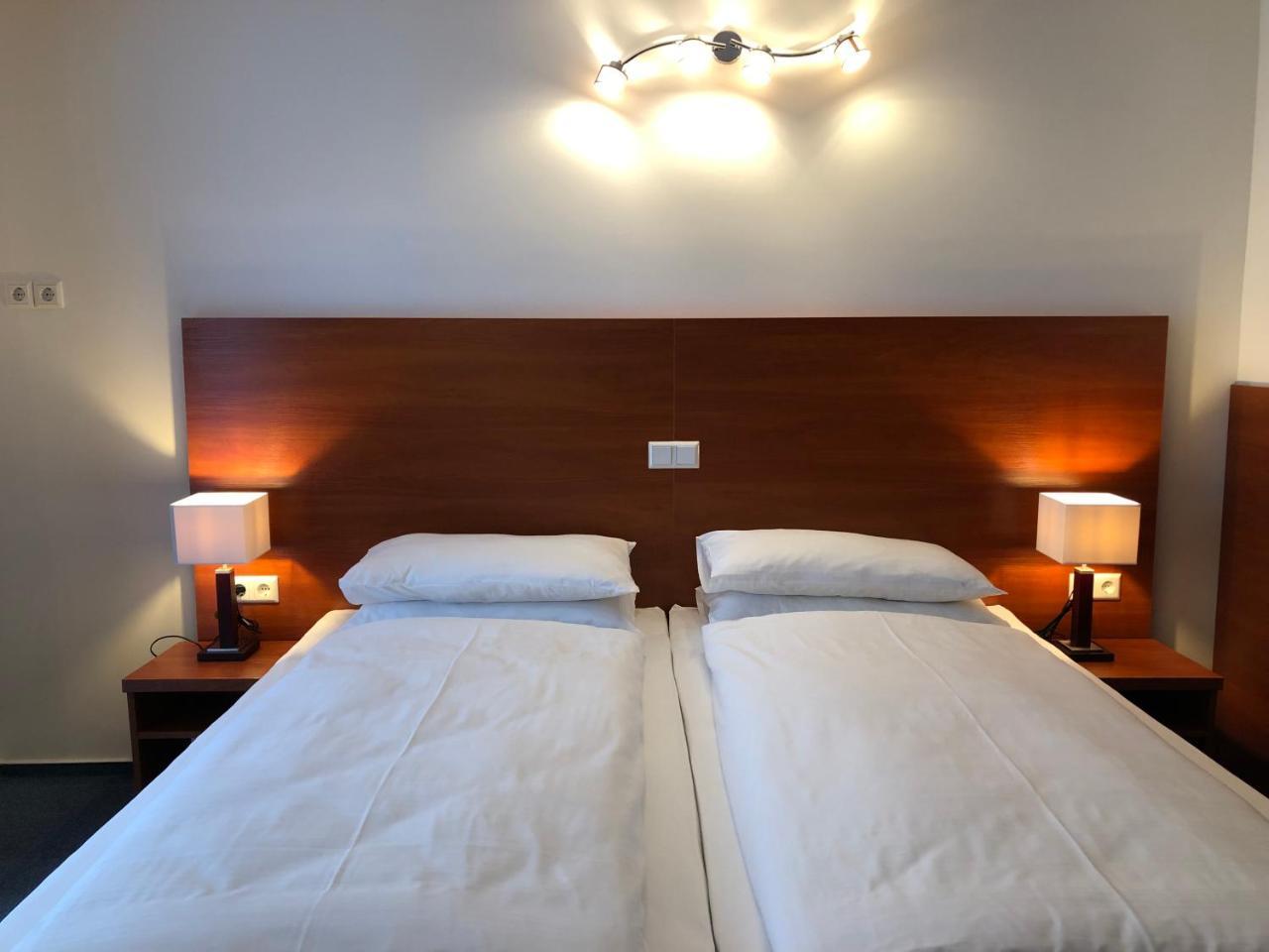 Hotel Mirabell Erlangen Zewnętrze zdjęcie